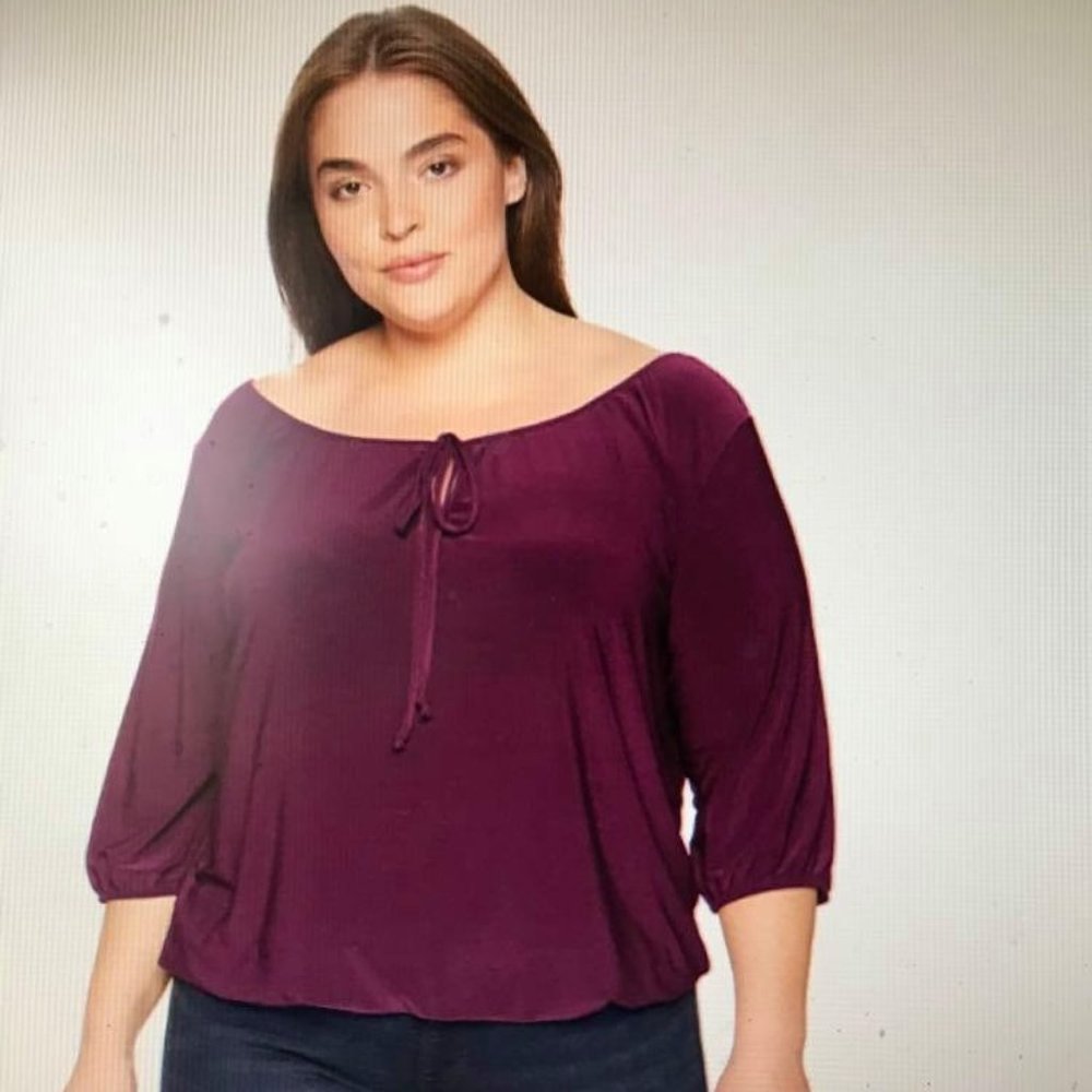 Star Vixen  Peasant Elastic-Hem Keyhole Top